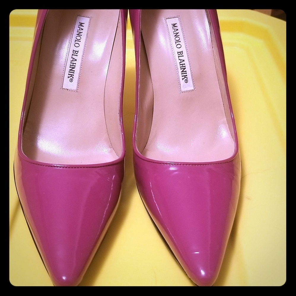 Manolo Blahnik pink heels
